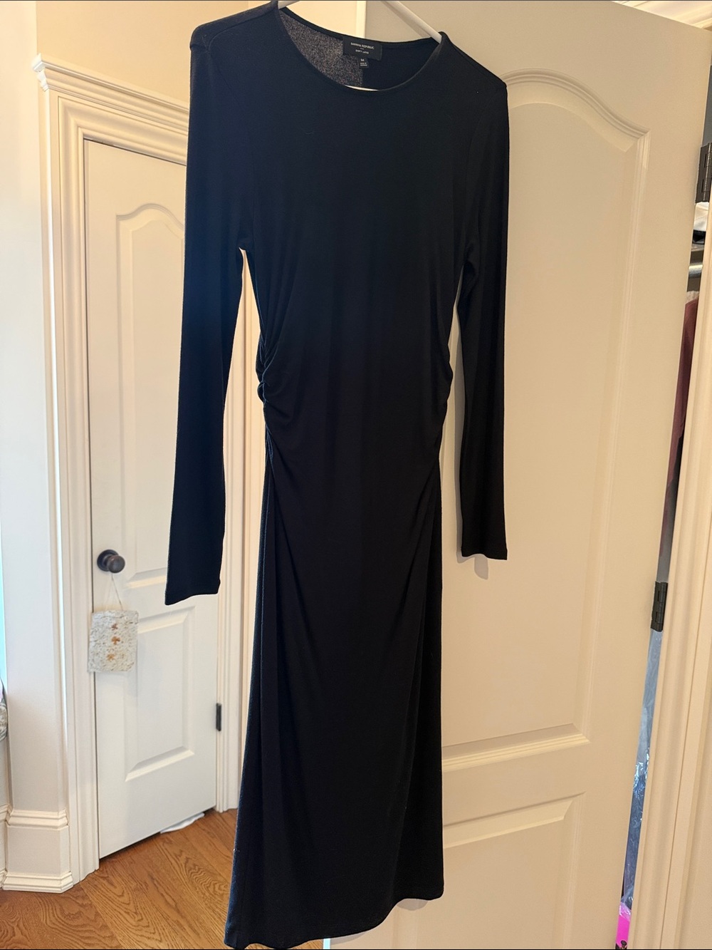 Banana Republic Black Long-Sleeve Ruched Midi Dress